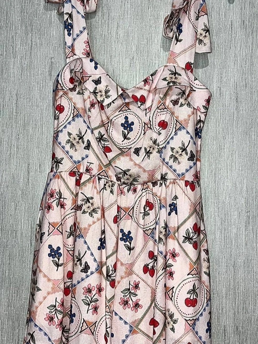 Trixxi Romper in Pink Size Small Like New